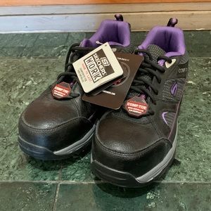 NWT Skechers slip resistant composite toe womens shoes size 7.5